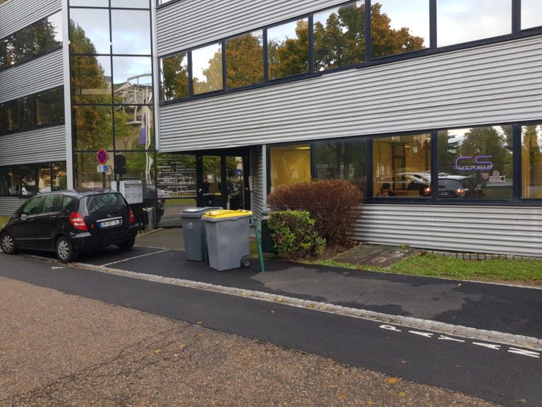 Cours Singulier Rueil Malmaison vue de l'extérieur